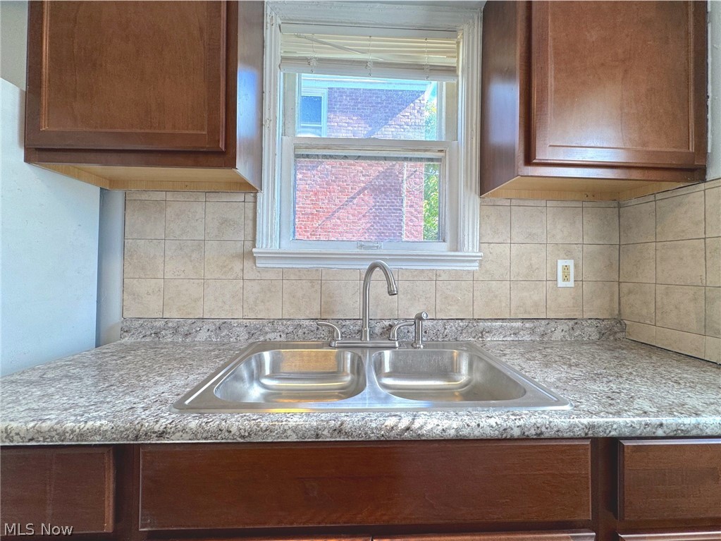 554 Darlington Drive Bedford OH 44146