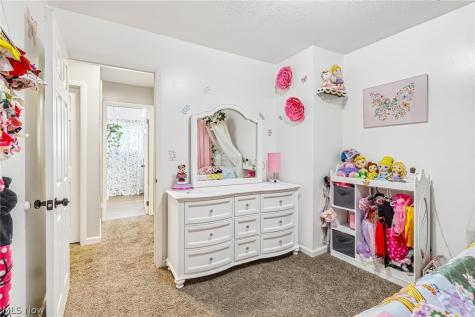 3145 Imrek Drive Akron OH 44312