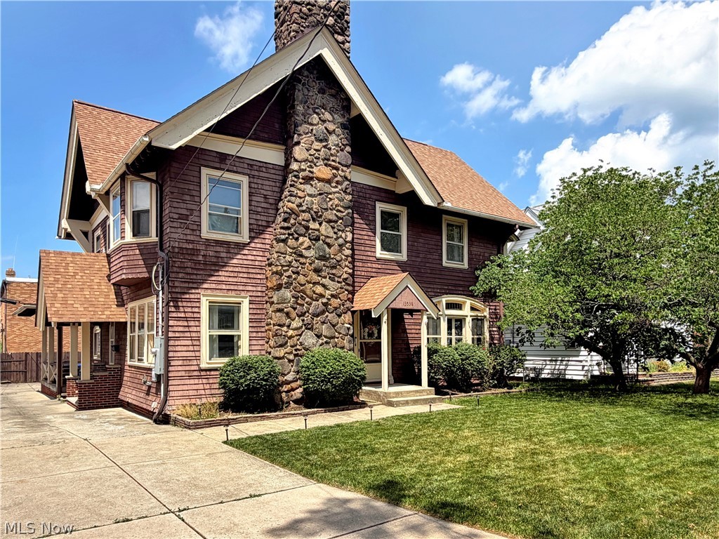 13540 Elbur Lane Lakewood OH 44107