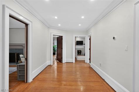 13540 Elbur Lane Lakewood OH 44107