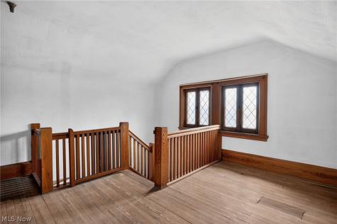 13540 Elbur Lane Lakewood OH 44107
