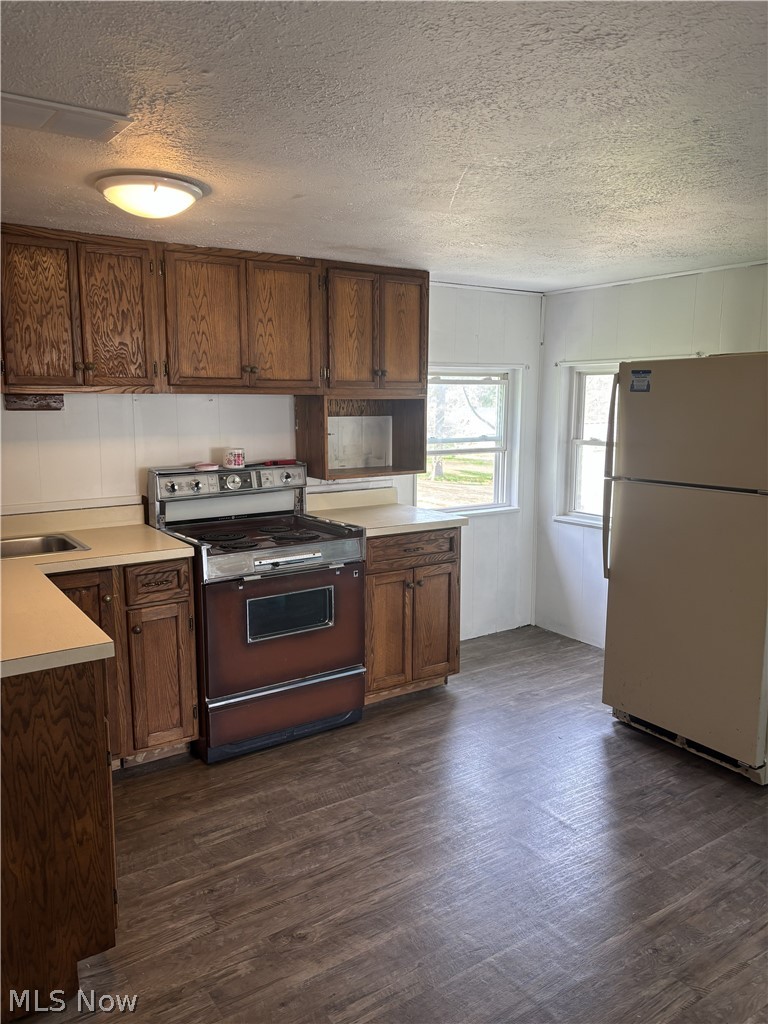 8129 Walnut SW Sherrodsville OH 44675