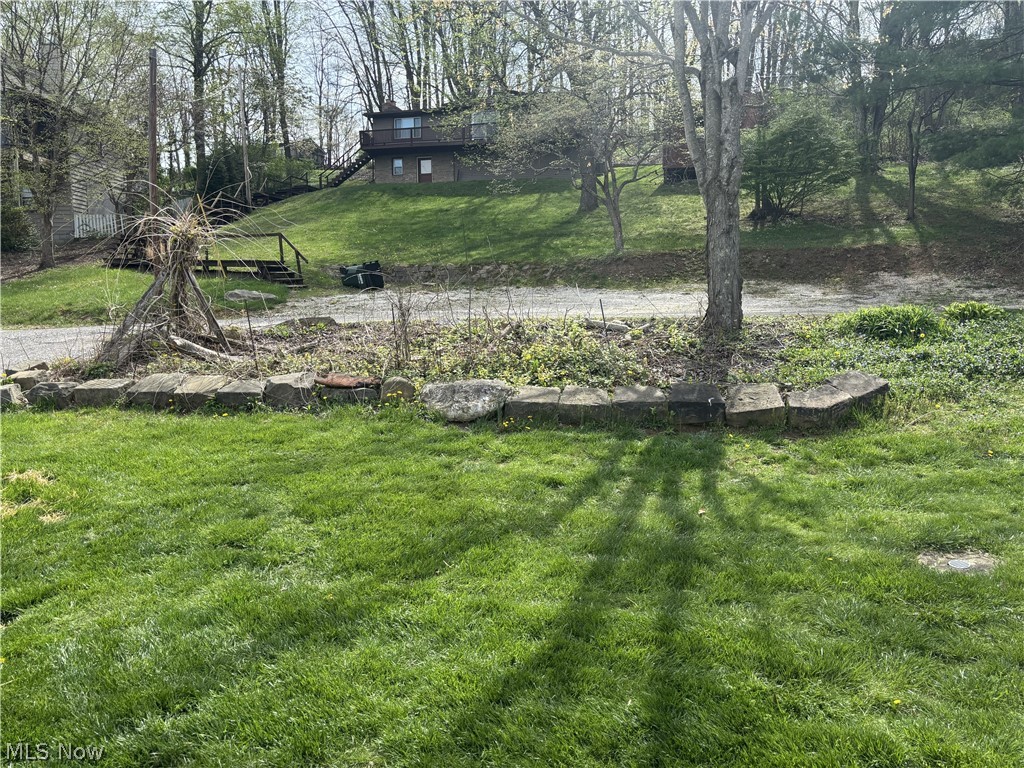 8129 Walnut SW Sherrodsville OH 44675