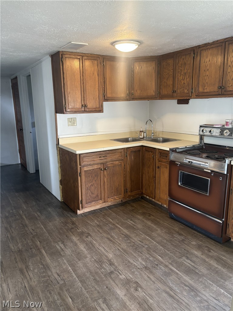 8129 Walnut SW Sherrodsville OH 44675