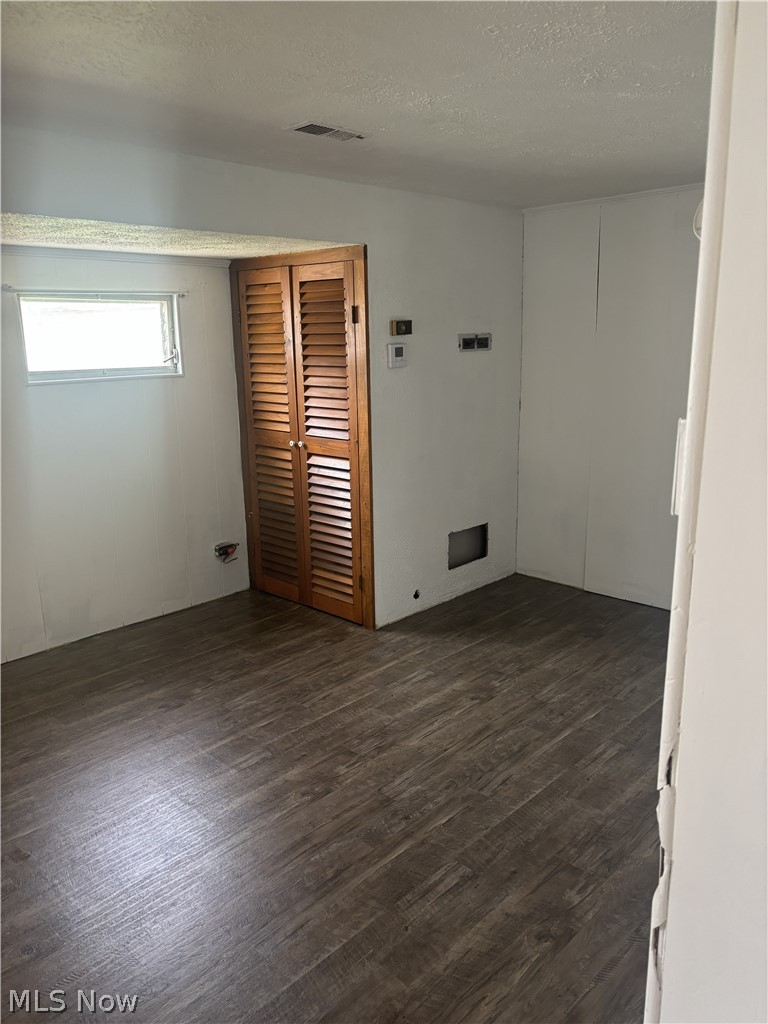 8129 Walnut SW Sherrodsville OH 44675