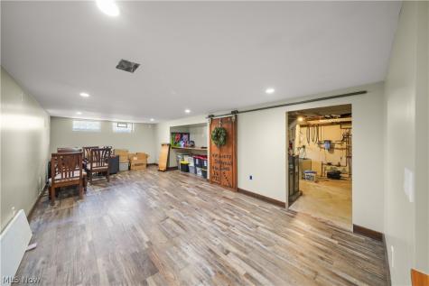 483 E Ridgewood Drive Seven Hills OH 44131