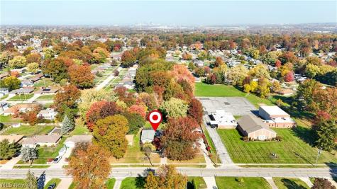 483 E Ridgewood Drive Seven Hills OH 44131