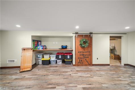 483 E Ridgewood Drive Seven Hills OH 44131