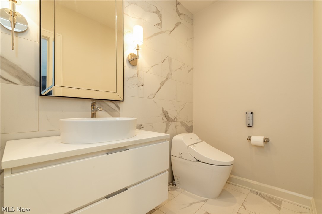 3860 Beechmont Oval Orange Village OH 44122