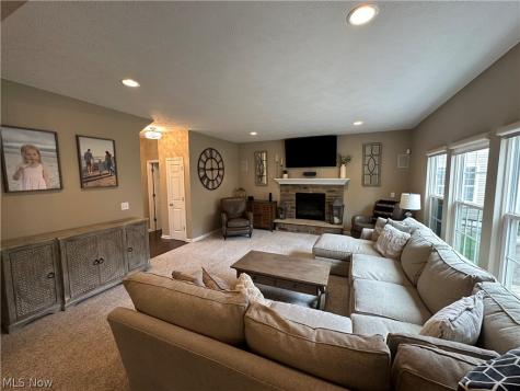 10363 Redbud Drive Aurora OH 44202