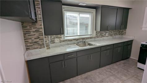 2248 East Avenue Akron OH 44314