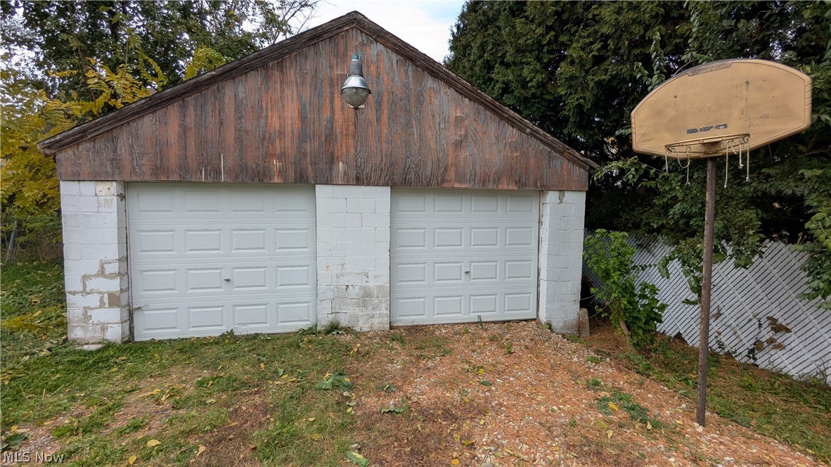 2248 East Avenue Akron OH 44314