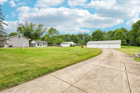 4694 Royalwood Road North Royalton OH 44133