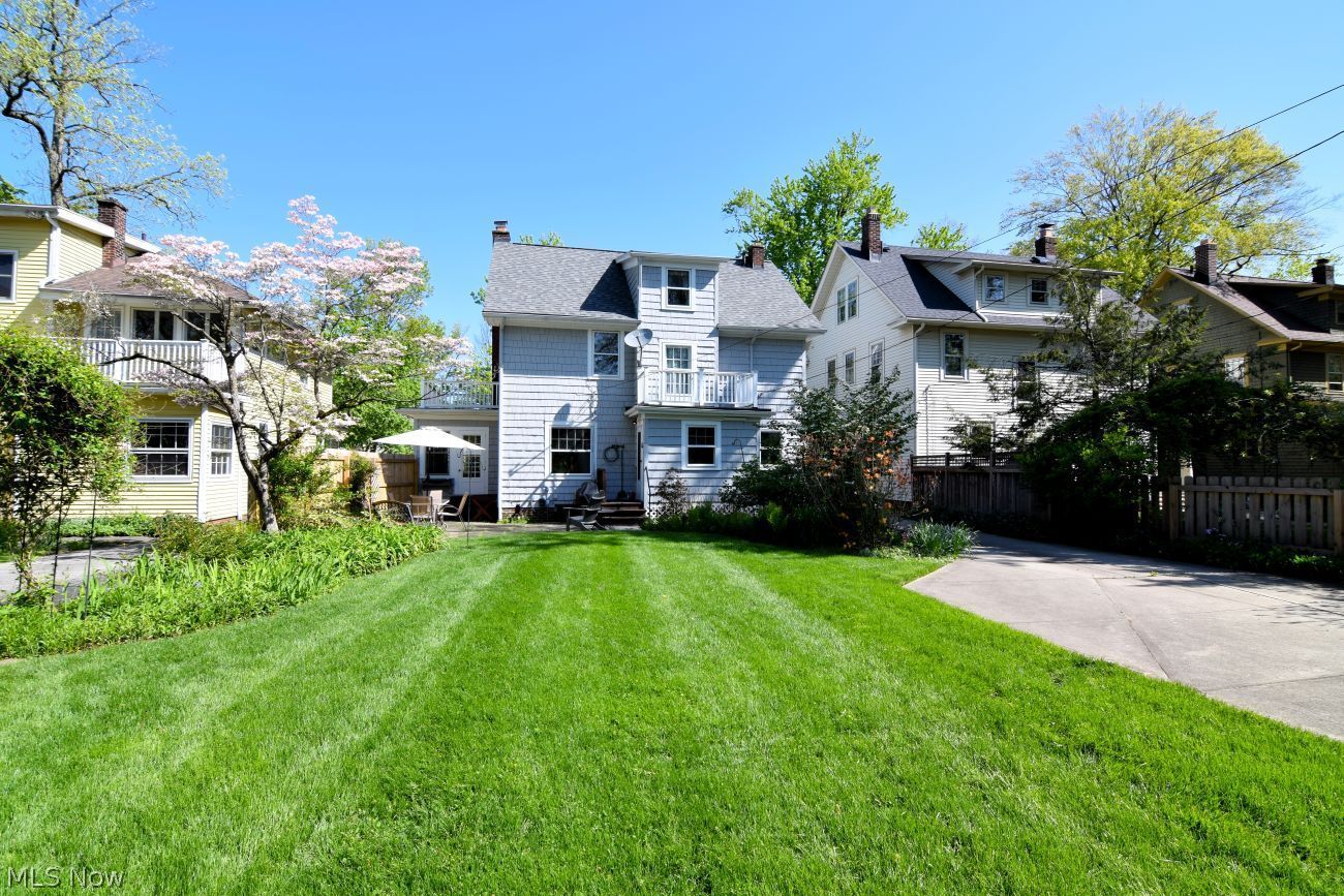 2970 Coleridge Road Cleveland Heights OH 44118