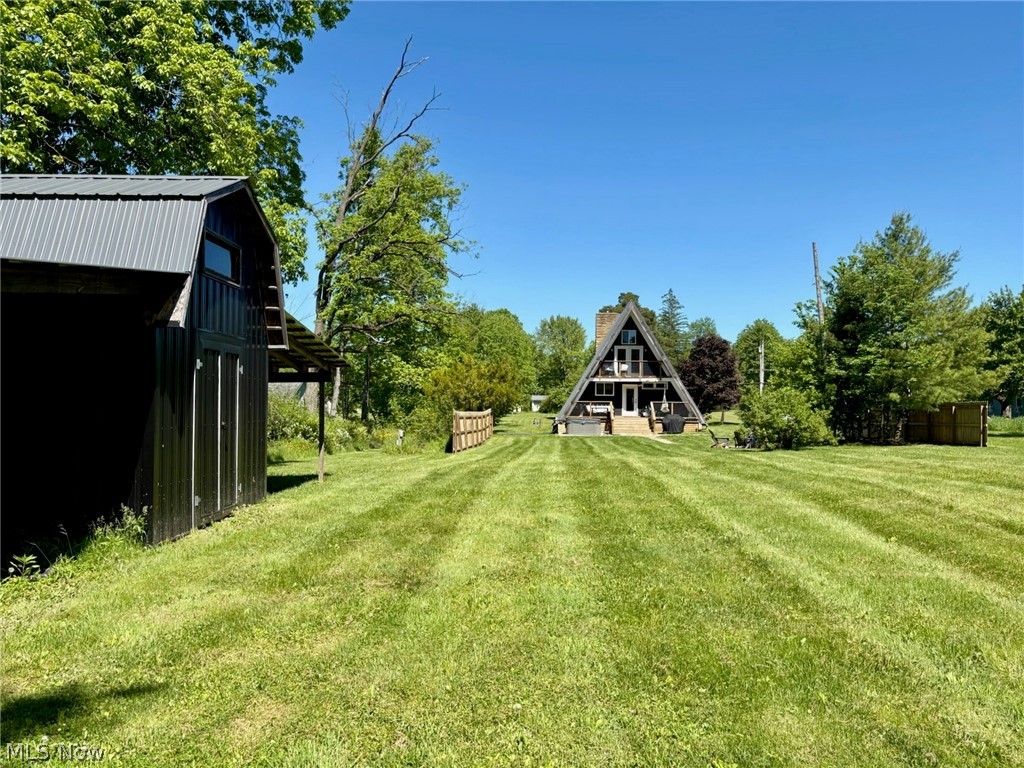 2793 Barclay Messerly Road Southington OH 44470