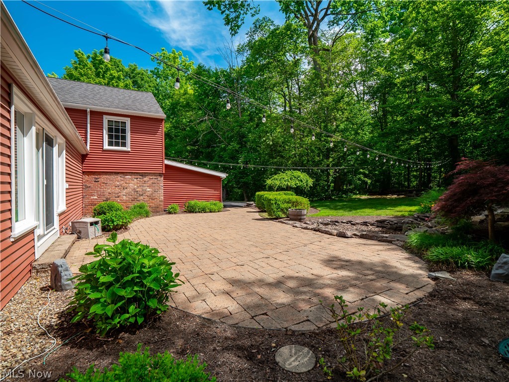 15225 Hook Hollow Road Novelty OH 44072