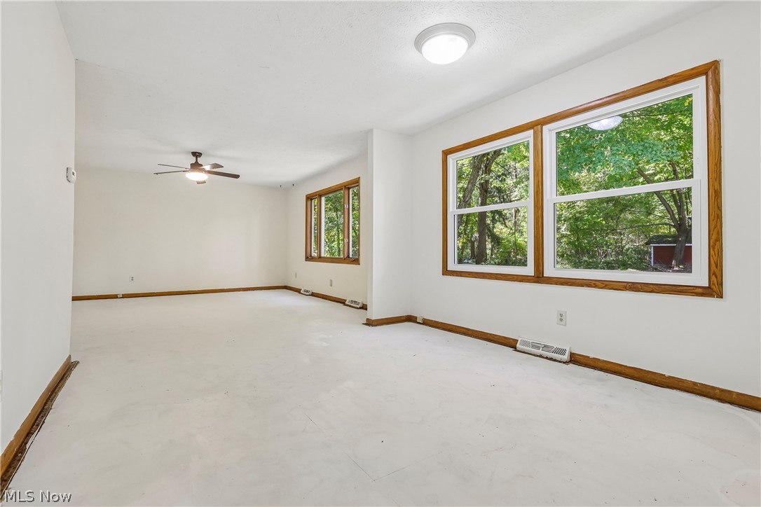 5758 Dailey Road New Franklin OH 44319