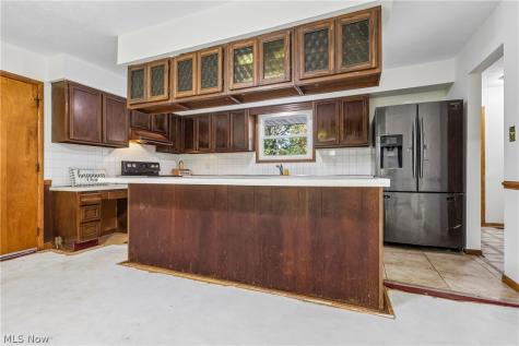 5758 Dailey Road New Franklin OH 44319