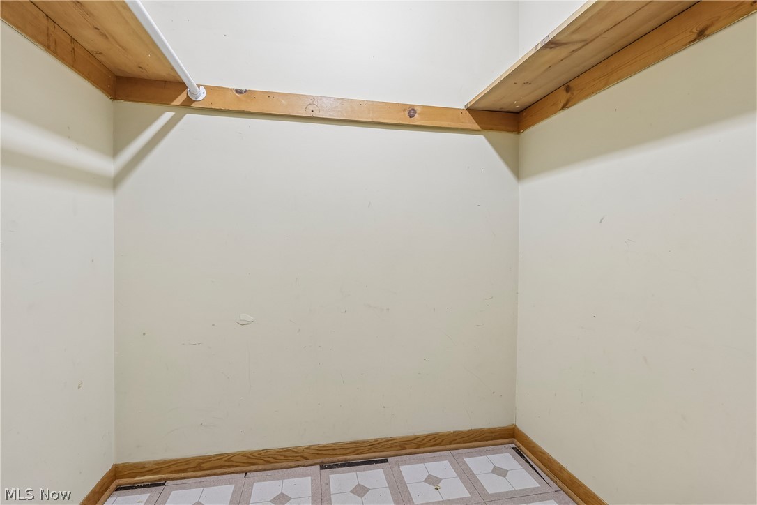 5758 Dailey Road New Franklin OH 44319