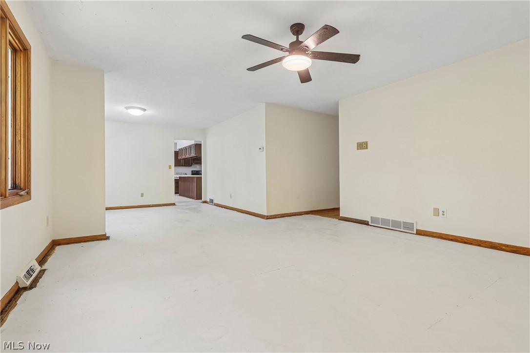 5758 Dailey Road New Franklin OH 44319