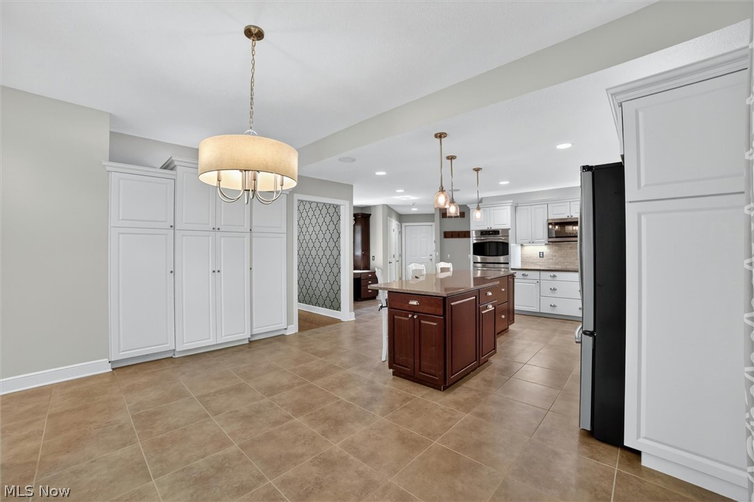 2890 Alvord Pepper Pike OH 44124