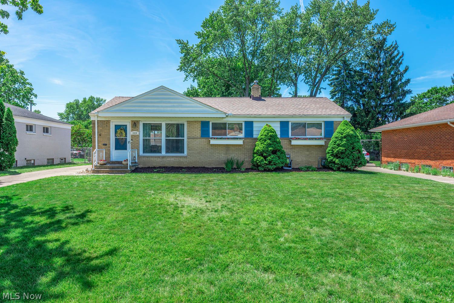 Fairview Park OH, 3820 W 212th Street
