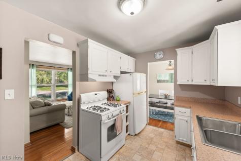 3820 W 212th Street Fairview Park OH 44126