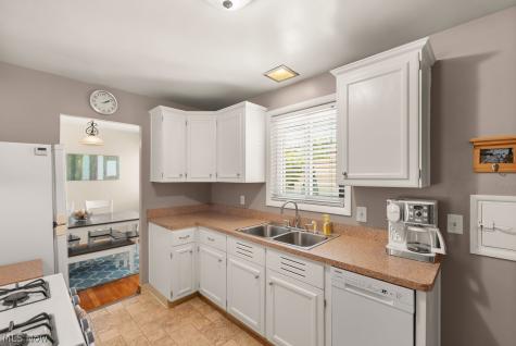 3820 W 212th Street Fairview Park OH 44126
