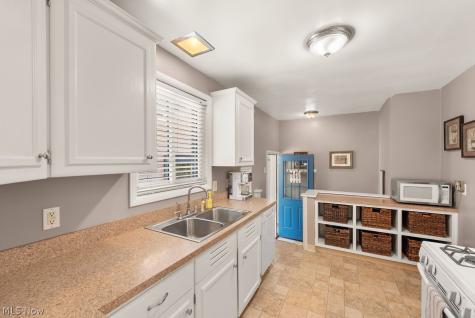 3820 W 212th Street Fairview Park OH 44126