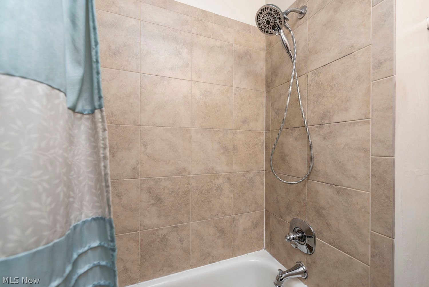 3820 W 212th Street Fairview Park OH 44126