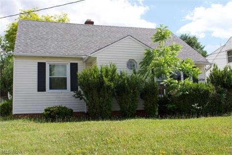 20724 Applegate Road Maple Heights OH 44137