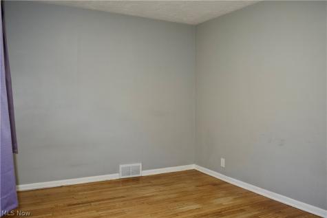20724 Applegate Road Maple Heights OH 44137