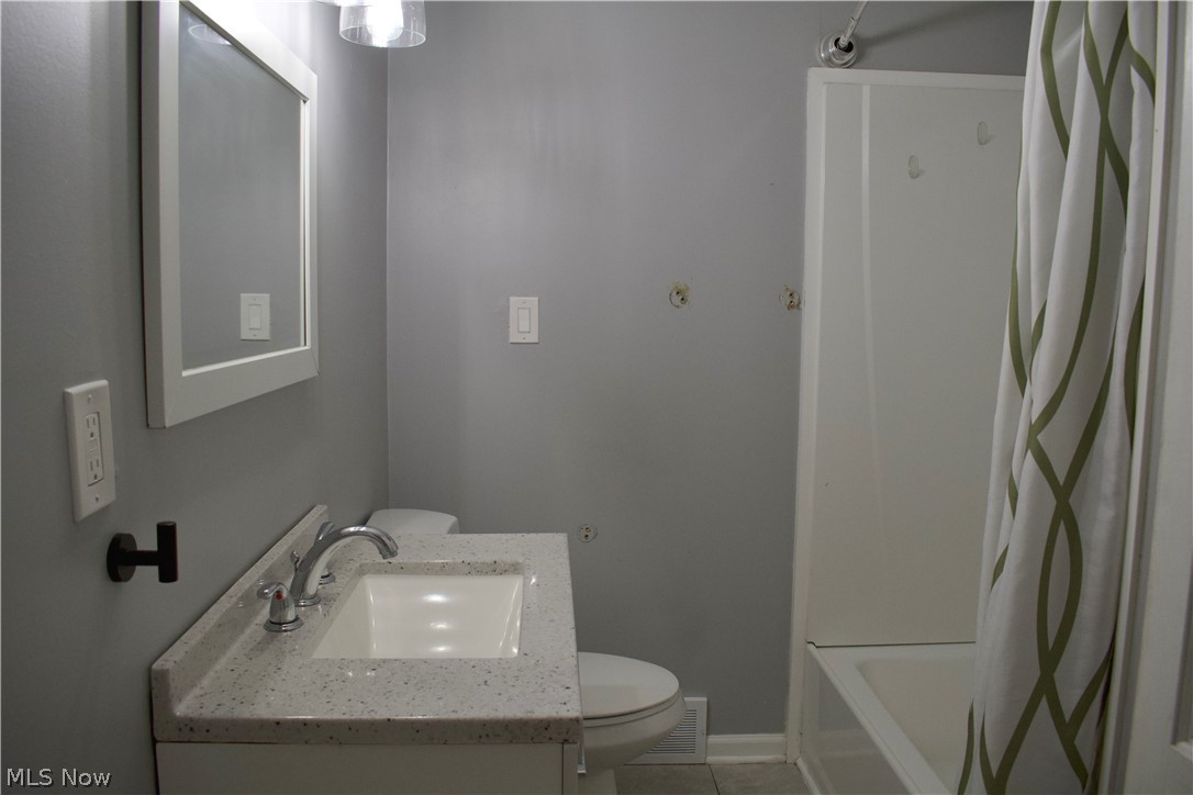 20724 Applegate Road Maple Heights OH 44137