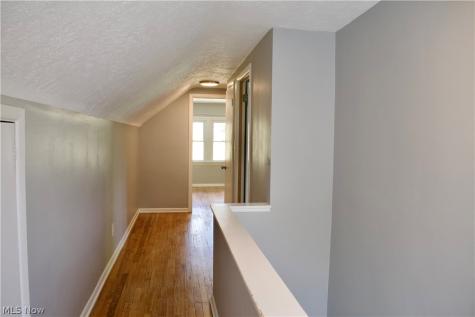 20724 Applegate Road Maple Heights OH 44137