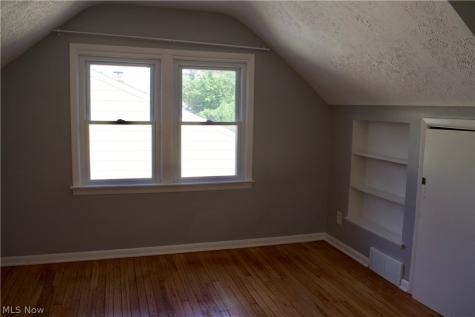 20724 Applegate Road Maple Heights OH 44137