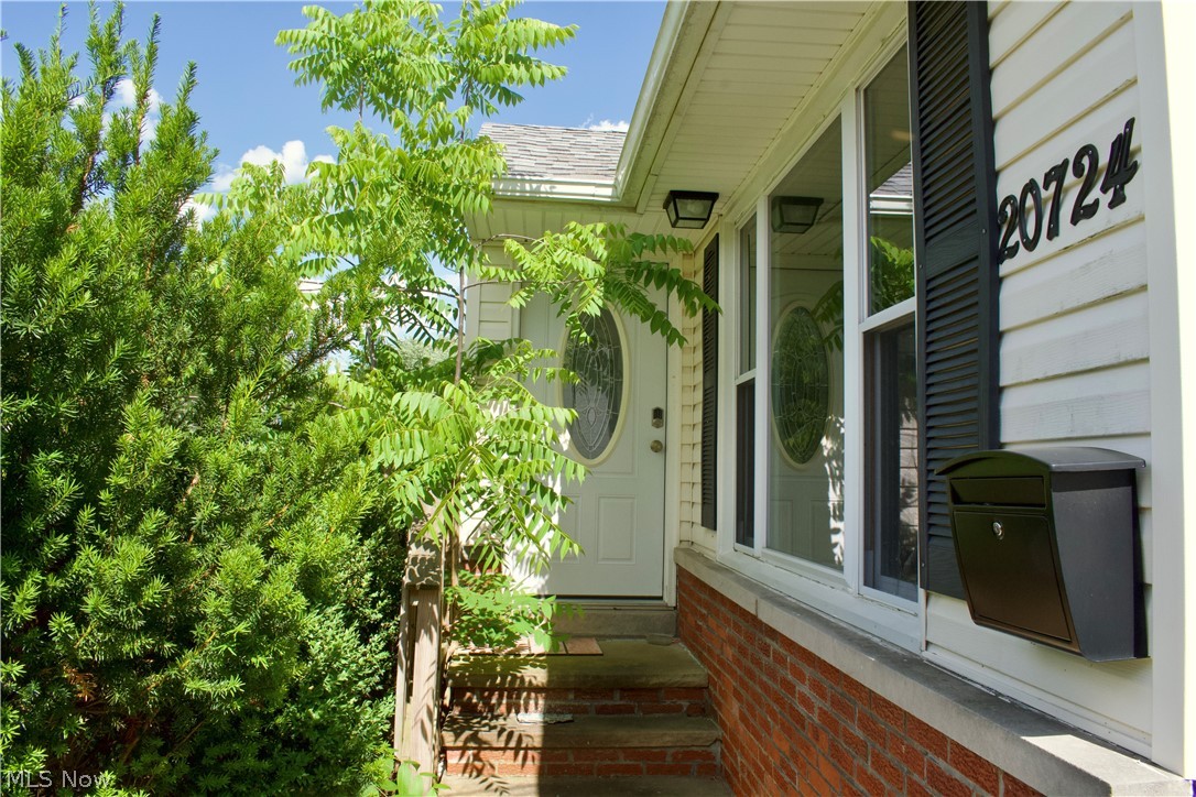 20724 Applegate Road Maple Heights OH 44137