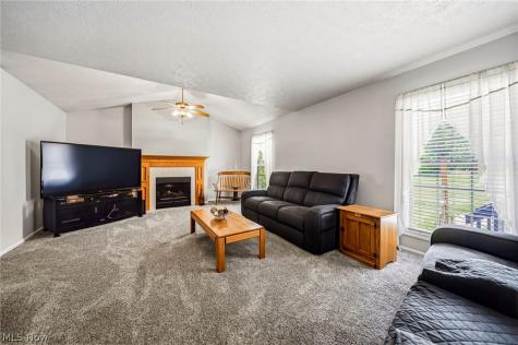2121 Laurel Lane Streetsboro OH 44241