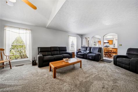 2121 Laurel Lane Streetsboro OH 44241