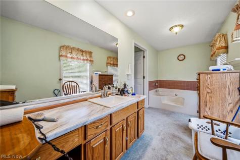 2121 Laurel Lane Streetsboro OH 44241