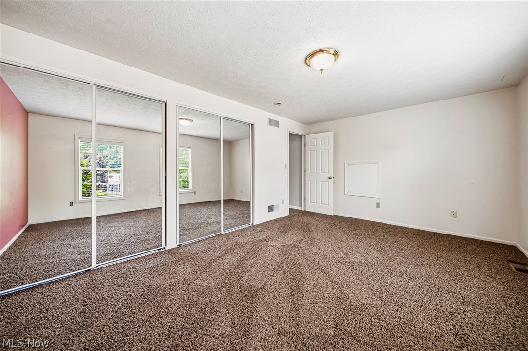 2121 Laurel Lane Streetsboro OH 44241