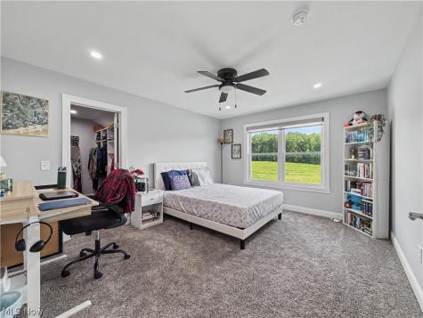 6385 Meander Glen Drive Youngstown OH 44515