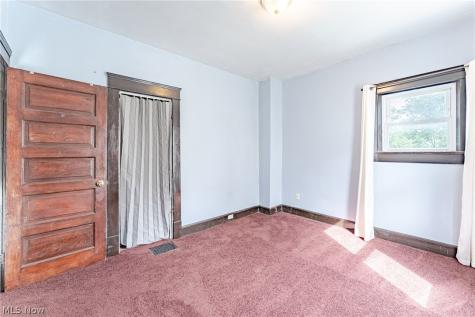 9913 Rosehill Avenue Cleveland OH 44104