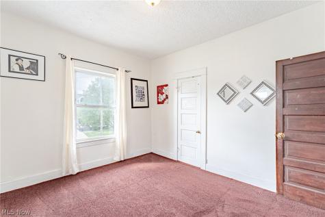 9913 Rosehill Avenue Cleveland OH 44104