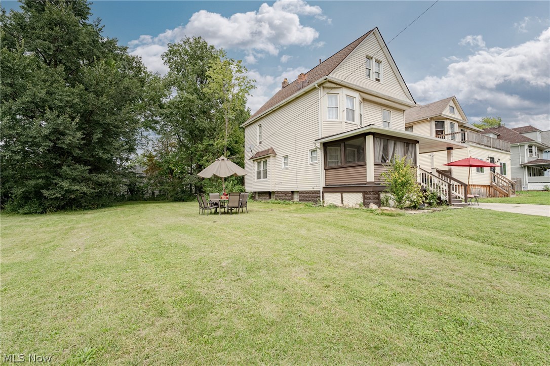 9913 Rosehill Avenue Cleveland OH 44104