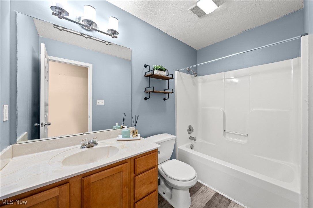 1303 Laffer Avenue Akron OH 44305