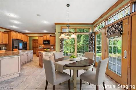 4328 Regal Drive Copley OH 44321