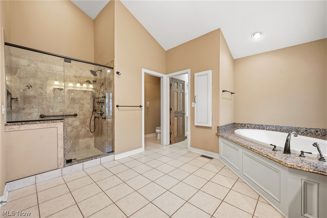 4328 Regal Drive Copley OH 44321