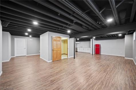 4328 Regal Drive Copley OH 44321
