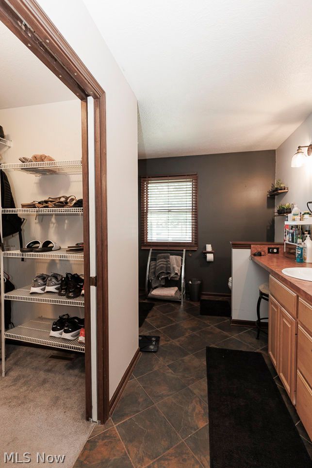 396 Pemberton Drive Elyria OH 44035
