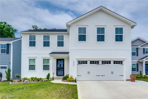 3690 Kirkham Drive Barberton OH 44203
